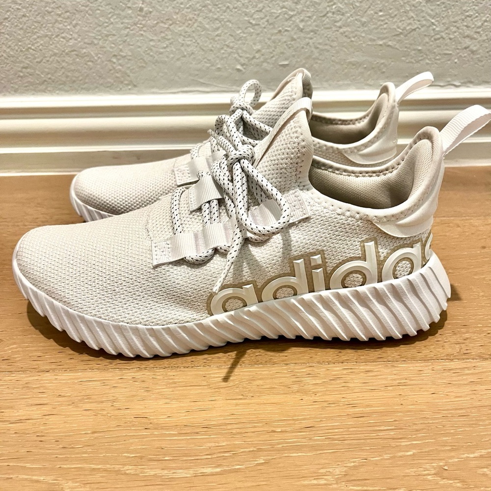 Adidas Men’s White Sneakers